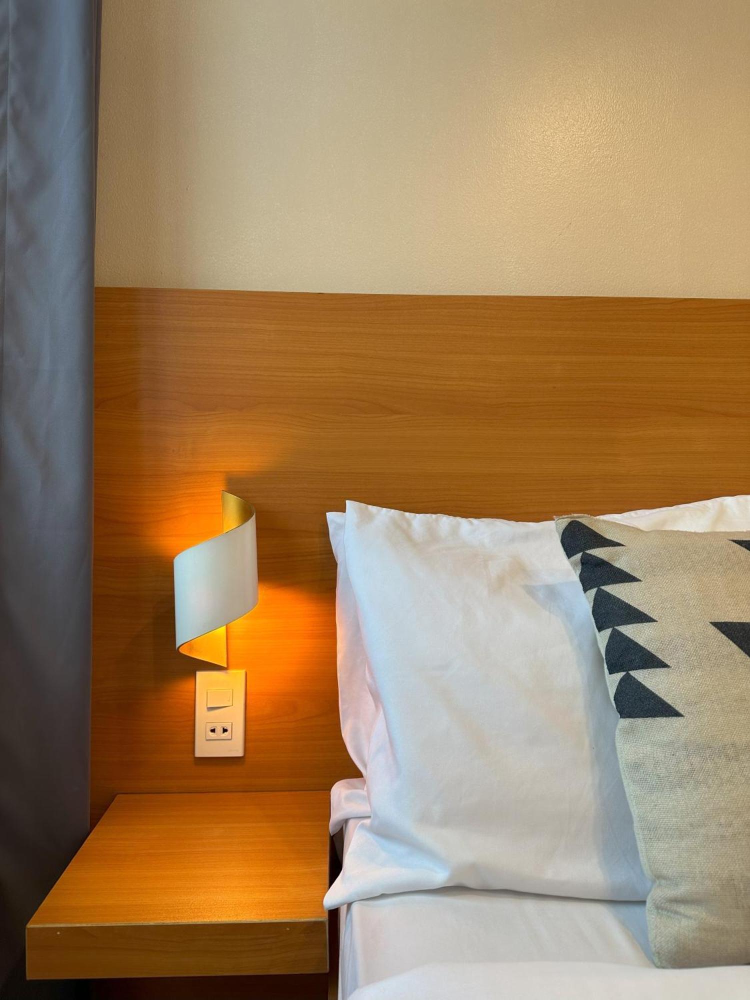 The Bahamas & Maldives Suites At Azure Residences Paranaque 15 Mins Manila Airport T3 Exterior photo