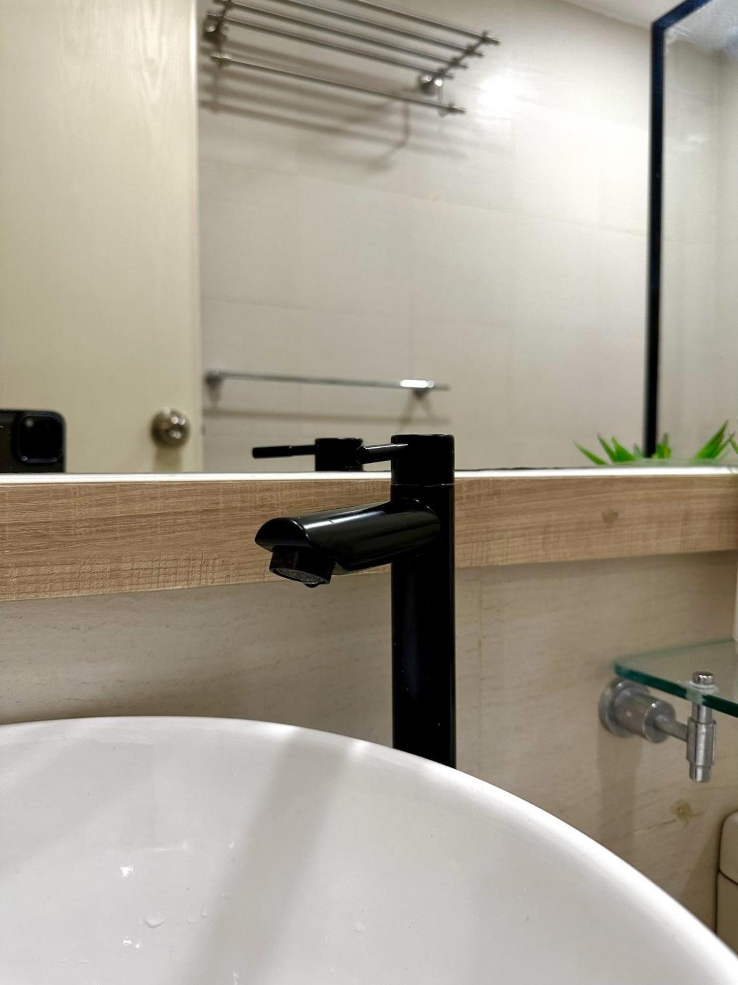 The Bahamas & Maldives Suites At Azure Residences Paranaque 15 Mins Manila Airport T3 Exterior photo